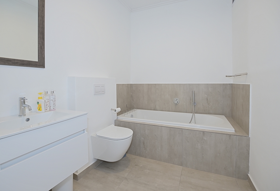 4 Bedroom Property for Sale in Sandown Western Cape